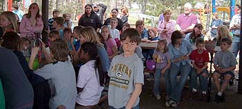 Easter 2006 Crowd